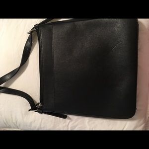 Crossbody Jack George’s handbag